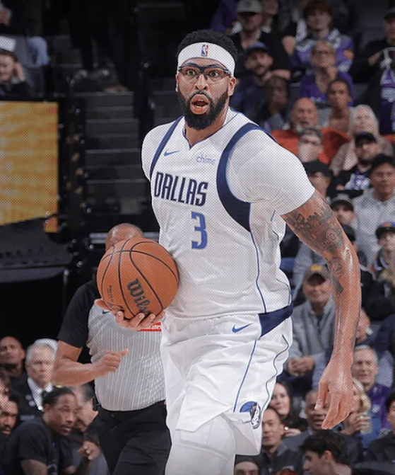 开云体育app下载入口-浓眉申请交易！富保罗出面逼宫，独行侠左右为难，球迷：回湖人队|安东尼·戴维斯|洛杉矶湖人队|达拉斯独行侠队|戴维斯-贝尔坦斯|卢卡-东契奇_新浪新闻